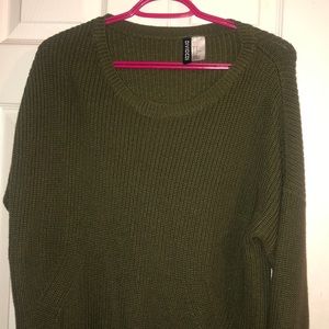 Dark green knitted cardigan sweater